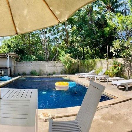 Santai Bungalow Gili Trawangan Exterior photo