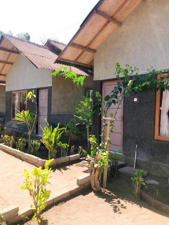 Santai Bungalow Gili Trawangan Exterior photo