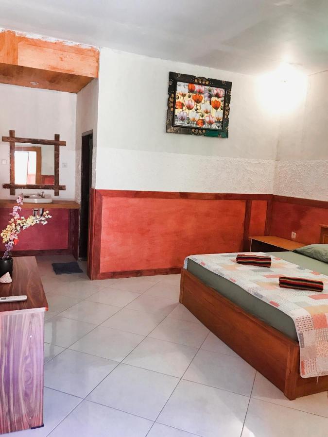 Santai Bungalow Gili Trawangan Exterior photo